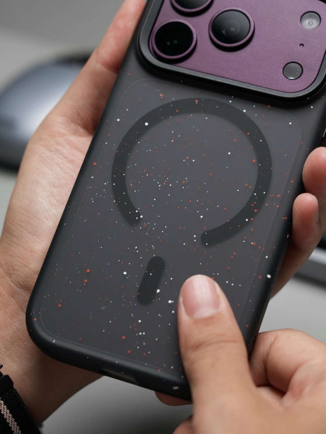 黑星空斑点纹理 MagSafe 手机壳